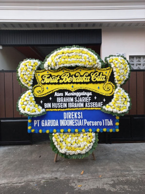 Papan Bunga Duka di Balai Gadang